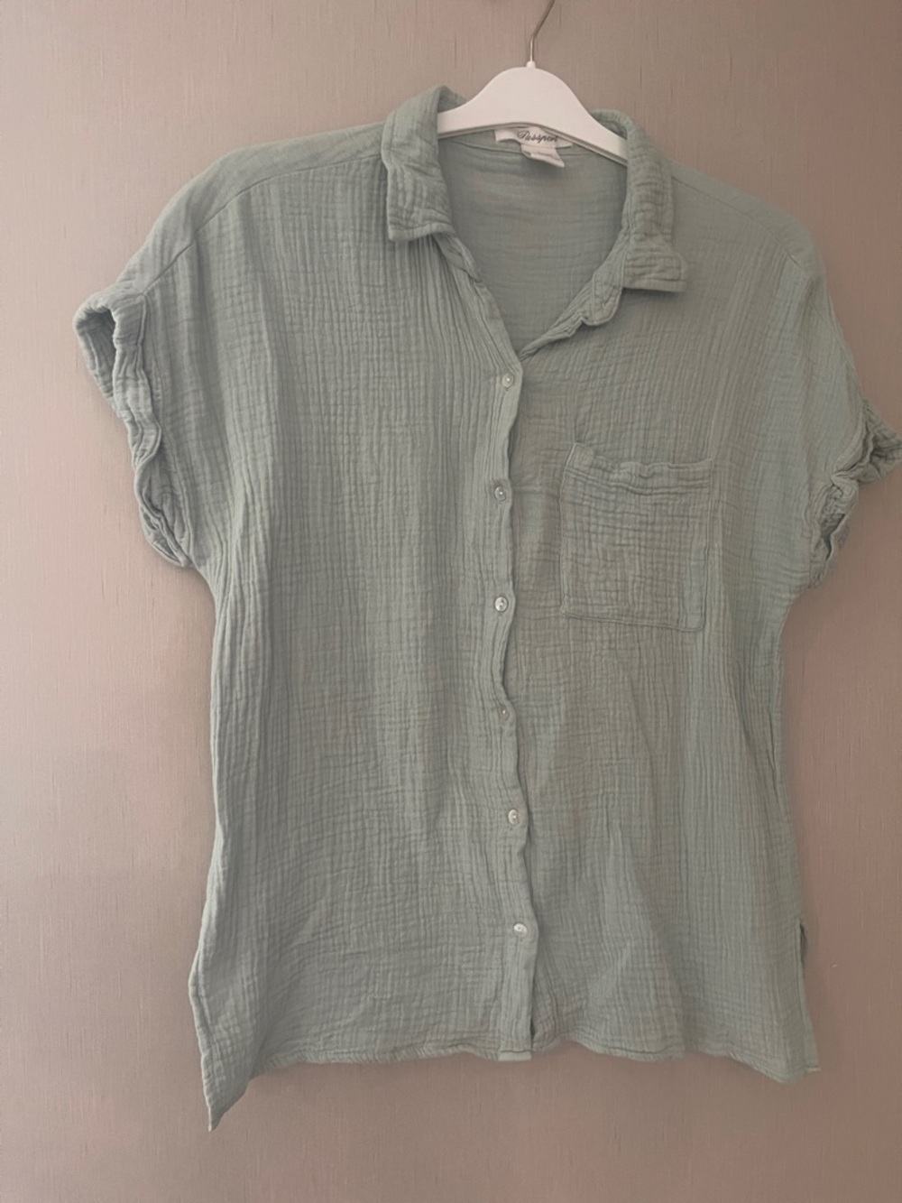 Passport large cotton pocket gauzy Light Sage Green Button-Up Shirt shell button